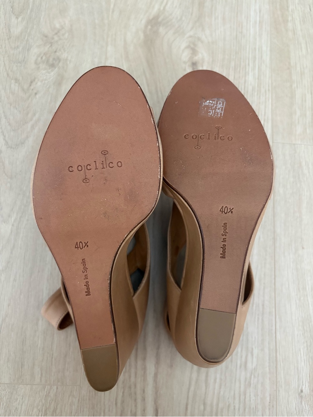 Coclico Tan Leather Heels - Picture 7 of 15